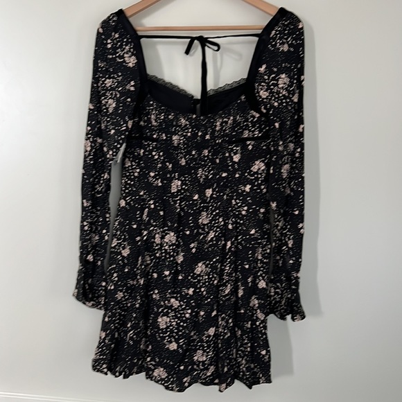 FREE PEOPLE velvet trimmed dress NWT - Picture 3 of 8